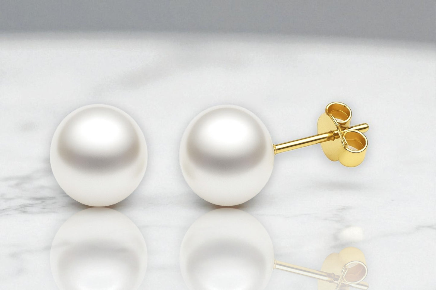 Freshwater Pearl Stud Earrings