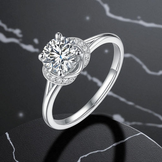 Eternal Grace Round-Cut Diamond Ring 1ct