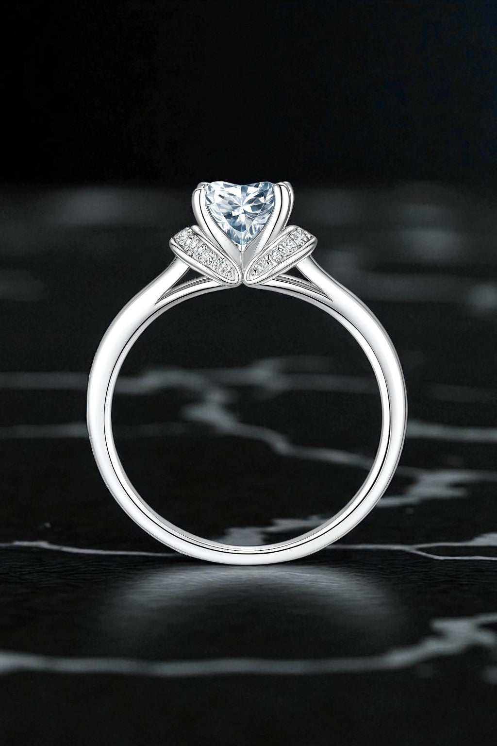 Eternal Grace Round-Cut Diamond Ring 1ct