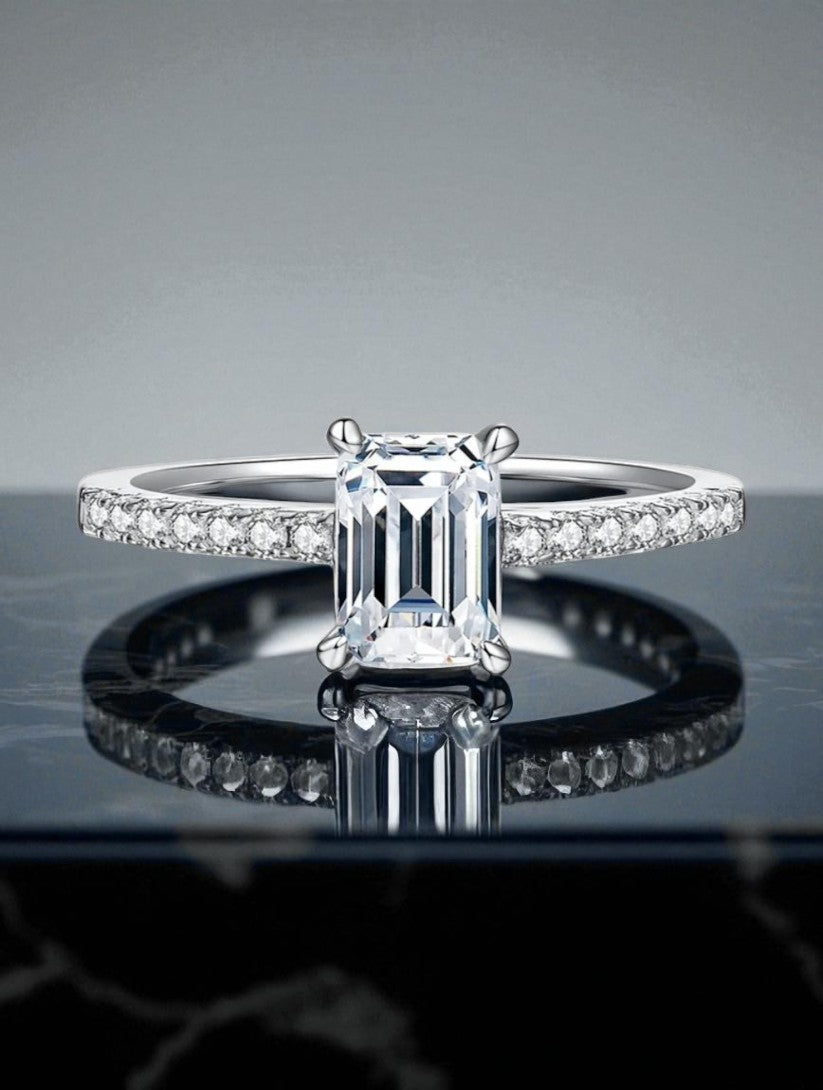The Emerald-Cut Ring 1ct