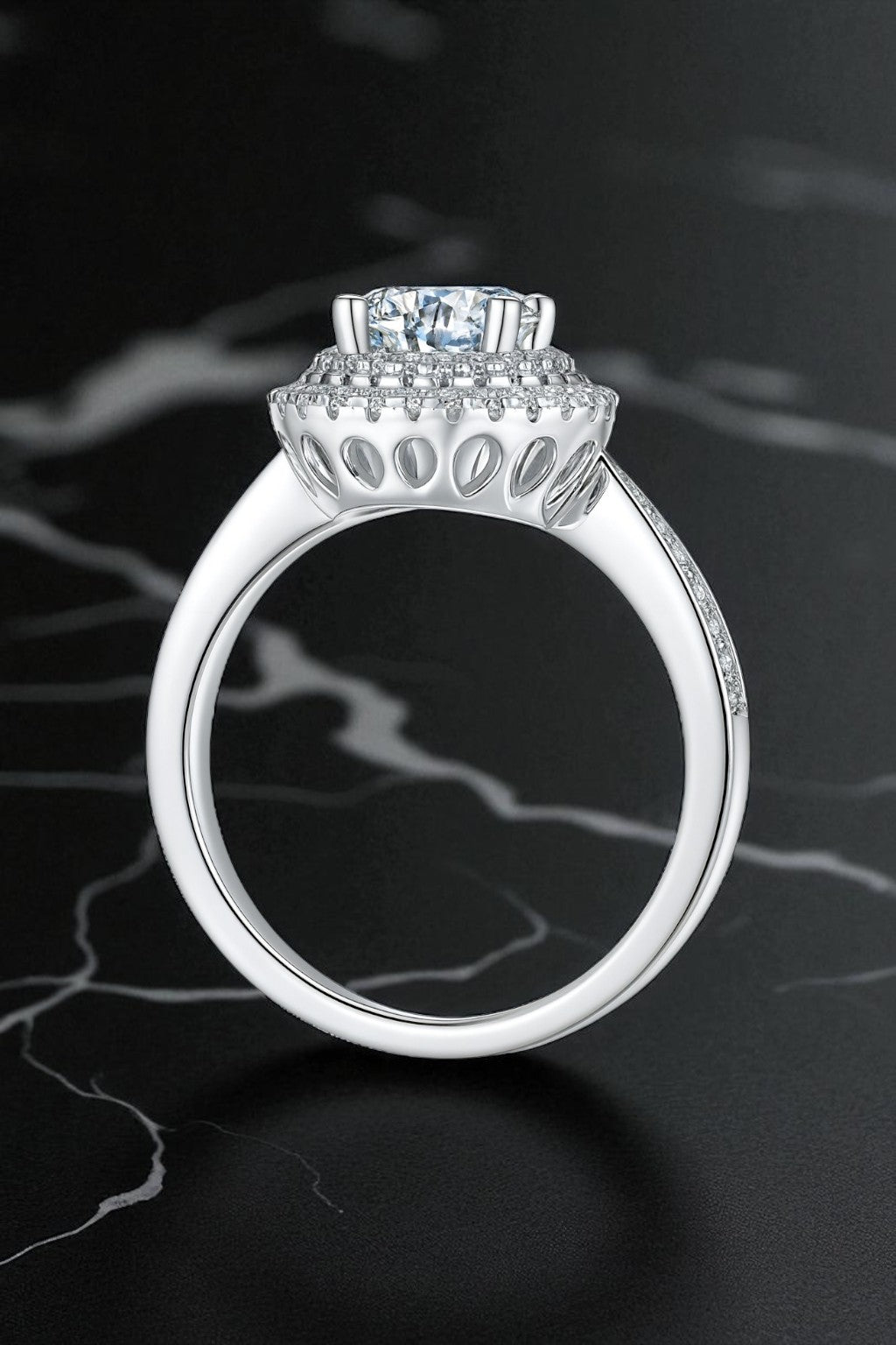 Round-Cut Double Halo Diamond Ring 1ct