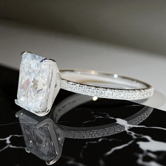 Radiant-Cut Diamond Ring 4ct